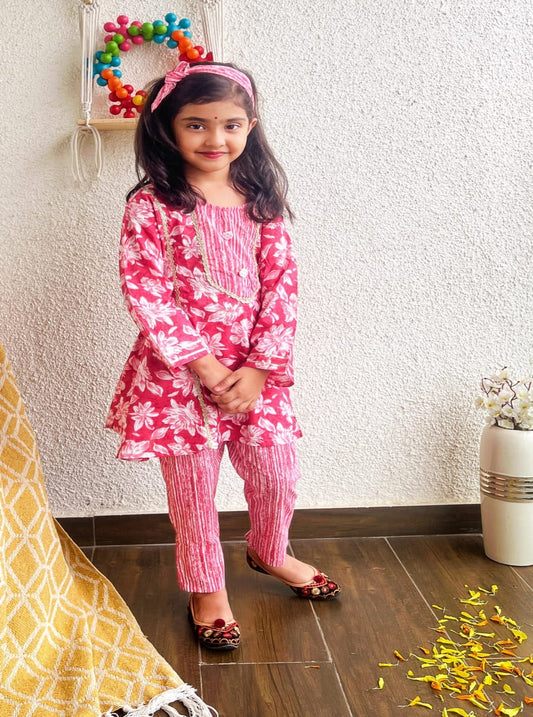 Kurti-Pants with hairband