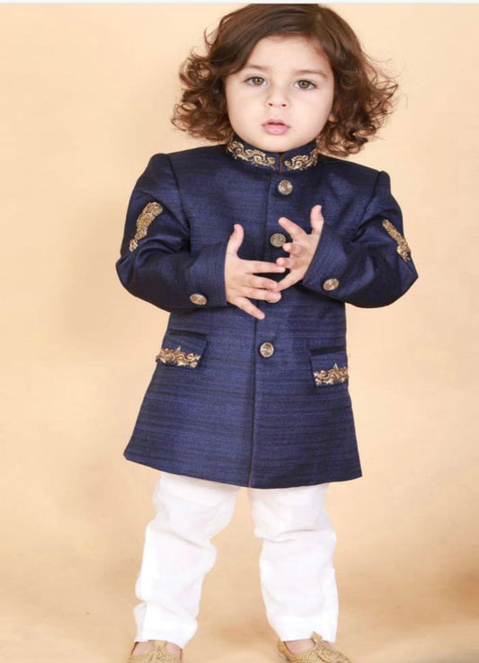 Royal Prince Zari embroidered Sherwani set